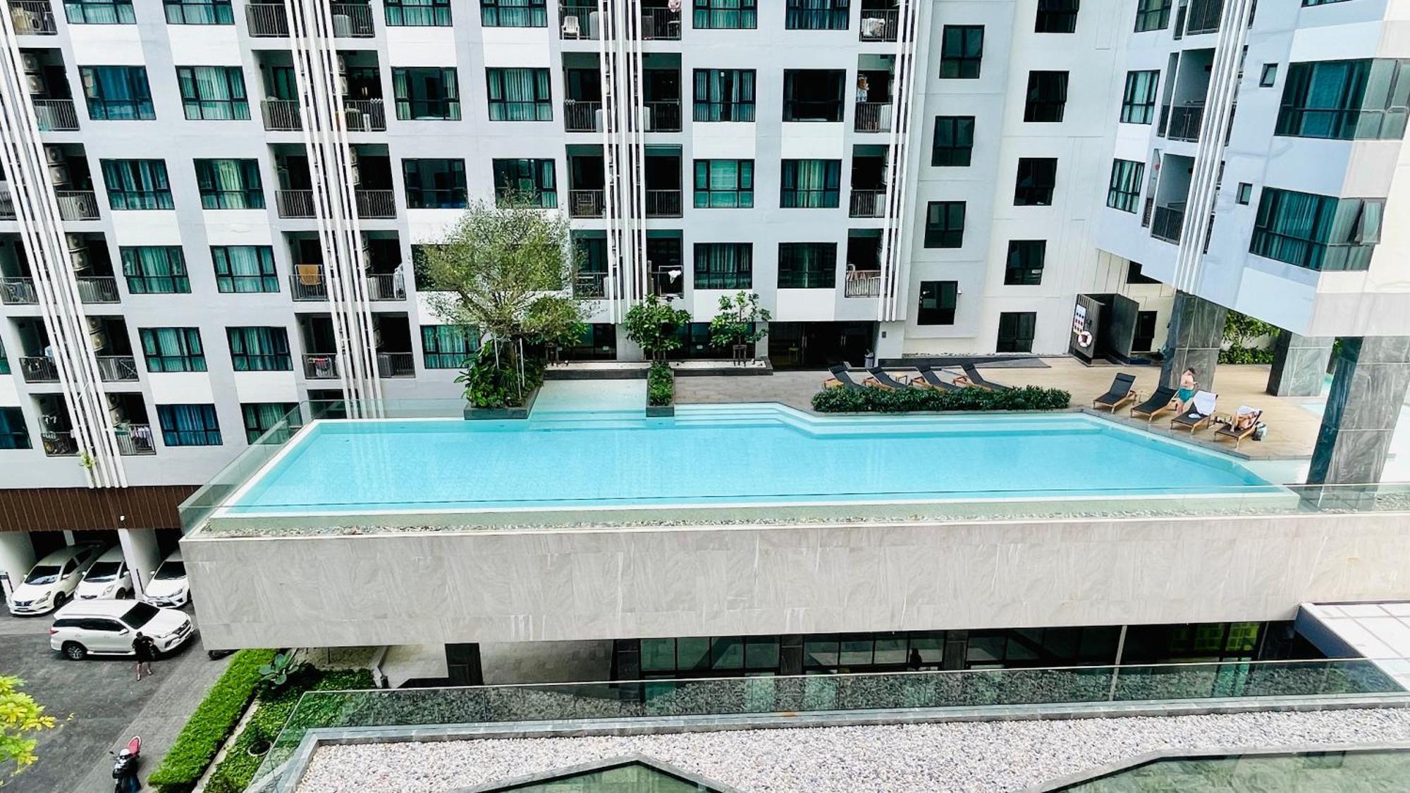 The Base 100 By Numam * Pattaya