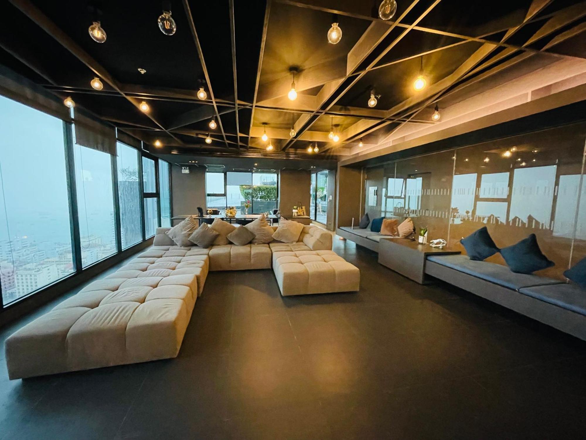 The Base 100 By Numam Apartment Pattaya