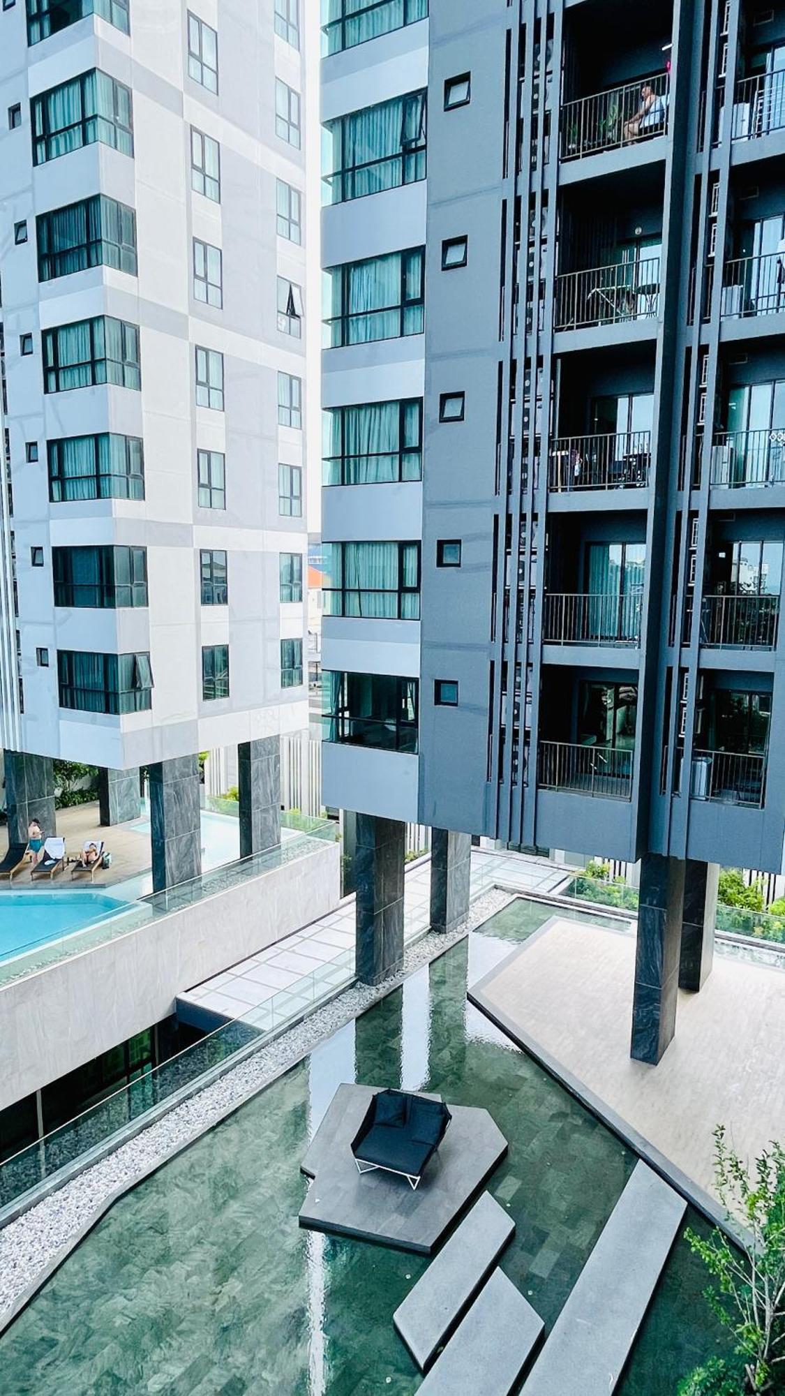 The Base 100 By Numam * Pattaya